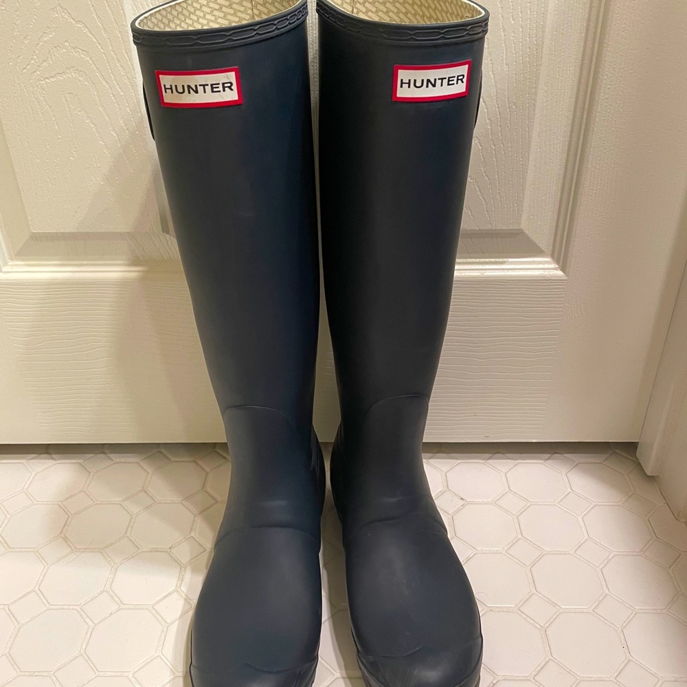 Navy Blue Hunter Rain boots